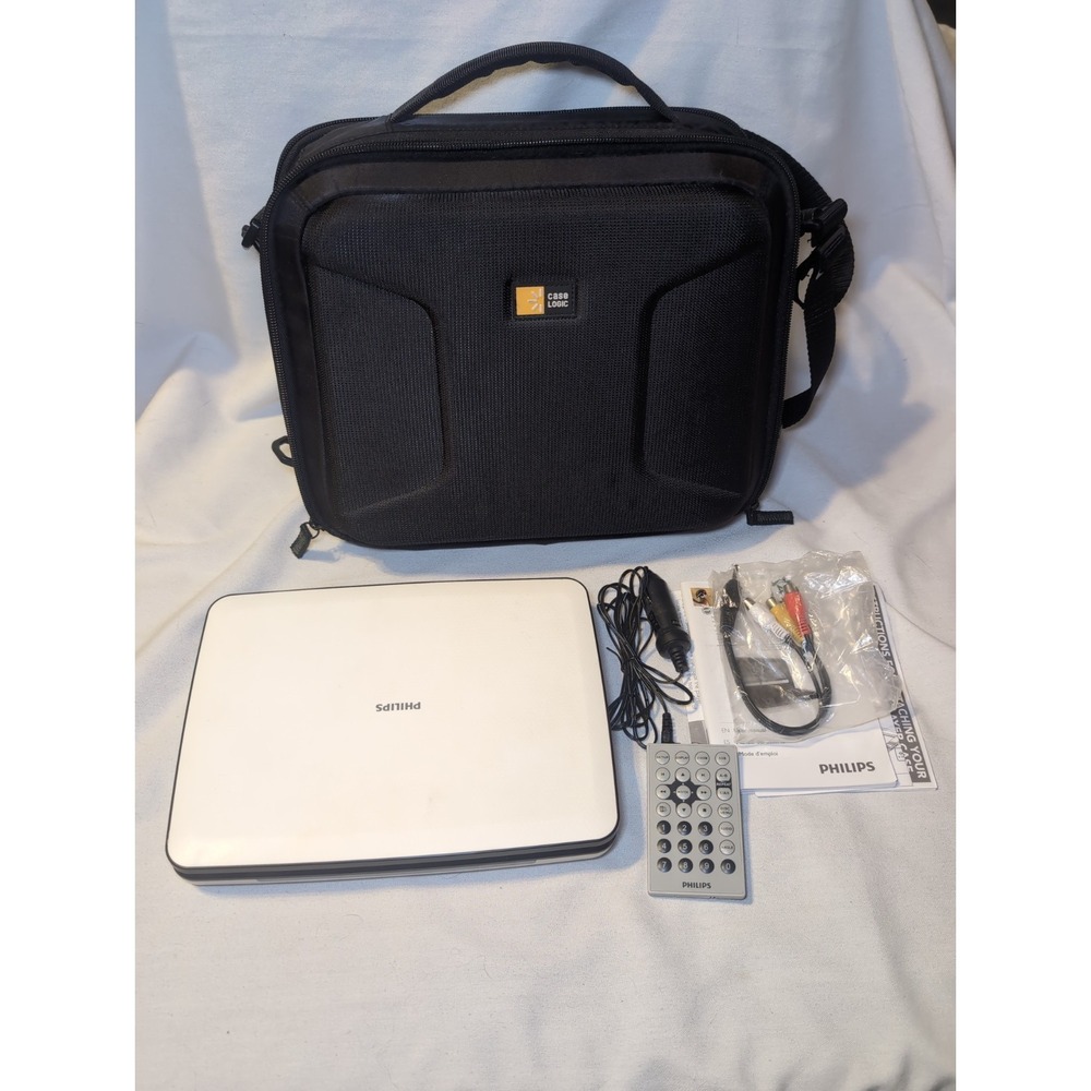 Philips Portable DVD Player 7" Screen PD9000/37 W/ Charger & Remote WORKS